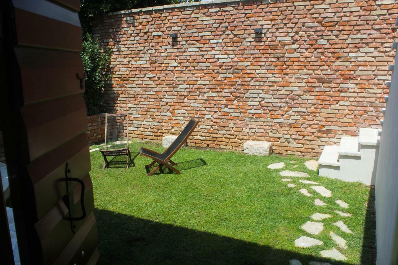 Ferienwohnung Old House Sveti Filip i Jakov Exterior foto